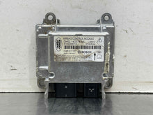 Load image into Gallery viewer, Computer Land Rover LR2 2015 - NW469480
