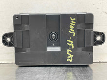 Load image into Gallery viewer, BODY CONTROL MODULE COMPUTER LR2 Range Rover Sport 2010-2015 - NW469482
