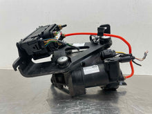 Load image into Gallery viewer, SUSPENSION AIR COMPRESSOR PUMP Vanden Pl XJ XJL XJR 2010-2014 - NW469697
