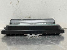 Load image into Gallery viewer, BODY CONTROL MODULE BCM COMPUTER Vanden Pl XJ XJL 2013 13 - NW469728
