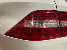 Load image into Gallery viewer, OUTER TAIL LIGHT LAMP ML350 ML450 ML550 ML63 12 13 Left - NW470021
