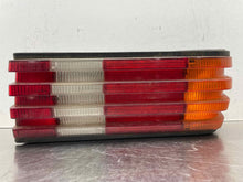 Load image into Gallery viewer, TAIL LIGHT LAMP ASSEMBLY 300cd 300ce 300d 300e 300sd 300sdl 81-91 Right - NW470022
