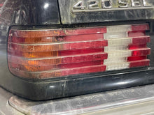 Load image into Gallery viewer, TAIL LIGHT LAMP ASSEMBLY 300cd 300ce 300d 300e 300sd 300sdl 81-91 Left - NW470023
