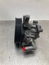 Load image into Gallery viewer, POWER STEERING PUMP C250 C300 C350 C63 12 13 14 15 - NW469996
