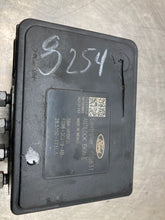 Load image into Gallery viewer, ABS Pump Ford Fusion 2015 - NW470078
