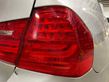 Load image into Gallery viewer, OUTER TAIL LIGHT LAMP BMW 323i 328i 335i M3 09 10 11 Right - NW470923
