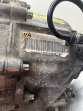 Load image into Gallery viewer, TRANSFER CASE BMW 530xi 528xi 328xi 332xi 2006 06 2007 07 2008 08 09 2010 10 - NW470913
