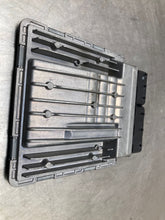 Load image into Gallery viewer, ECU ECM COMPUTER BMW 328i X3 2007 07 2008 08 - NW470638
