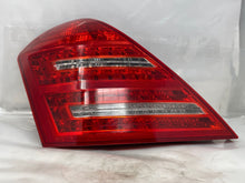 Load image into Gallery viewer, [INVENTORYCAR_YEAR_MAKE_MODEL] TAIL LIGHT LAMP ASSEMBLY Left - NW470925
