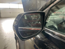 Load image into Gallery viewer, SIDE VIEW DOOR MIRROR Honda CR-V 07 08 09 10 11 Left - NW471081
