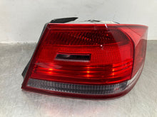 Load image into Gallery viewer, OUTER TAIL LIGHT LAMP BMW 328i 335i M3 07 08 09 10 Right - NW471301
