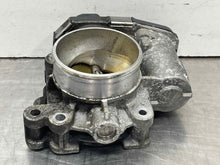 Load image into Gallery viewer, Throttle Body  SAAB 9-5 2011 - NW471298
