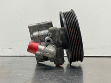 Load image into Gallery viewer, Power Steering Pump  SAAB 9-5 2011 - NW471282
