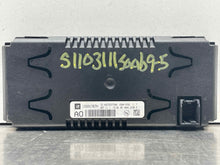 Load image into Gallery viewer, Radio  SAAB 9-5 2011 - NW471242

