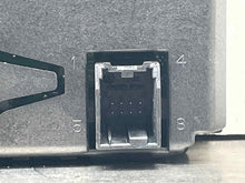 Load image into Gallery viewer, Radio  SAAB 9-5 2011 - NW471242

