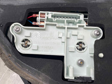 Load image into Gallery viewer, TAIL LIGHT LAMP ASSEMBLY S450 Cdn S550 S600 S63 S65 SL55 07-09 Right - NW471773
