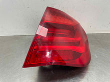 Load image into Gallery viewer, OUTER TAIL LIGHT LAMP 740i 740il 750 HYBRID 750i 750il 760li09-12 Right - NW471768

