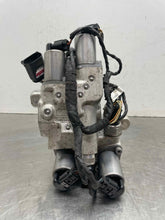 Load image into Gallery viewer, SUSPENSION AIR COMPRESSOR PUMP 535i Gt 550i Gt 740i 740il 750 09-16 - NW471375
