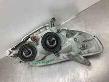 Load image into Gallery viewer, HEADLIGHT LAMP ASSEMBLY Toyota Matrix 03 04 05 06 07 08 Left - NW472097
