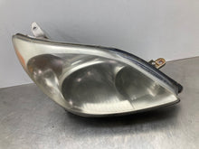 Load image into Gallery viewer, HEADLIGHT LAMP ASSEMBLY Toyota Matrix 03 04 05 06 07 08 Right - NW472098
