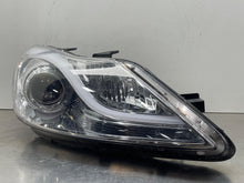 Load image into Gallery viewer, Headlight Lamp Assembly Hyundai Genesis 2013 - NW472094
