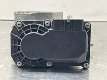 Load image into Gallery viewer, Throttle Body Hyundai Genesis 2013 - NW472249
