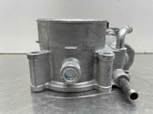 Load image into Gallery viewer, Throttle Body Subaru Legacy 2021 - NW472711
