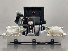 Load image into Gallery viewer, Temp Climate AC Heater Control Subaru forester 2002 02 - NW472560
