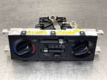 Load image into Gallery viewer, Temp Climate AC Heater Control Subaru forester 2002 02 - NW472560
