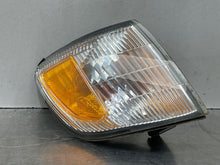 Load image into Gallery viewer, PARKLAMP Subaru Forester 2001 01 2002 02 Riht - NW472509
