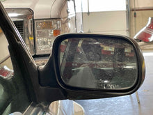 Load image into Gallery viewer, SIDE VIEW MIRROR Subaru Forester 1999 99 00 01 02 Right - NW472442
