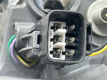 Load image into Gallery viewer, OUTER TAIL LIGHT LAMP Jeep Cherokee 14 15 16 17 18 Left - NW473586
