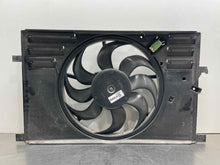 Load image into Gallery viewer, RADIATOR FAN ASSEMBLY Fiat 500 Jeep Renegade 15 16 17 18 - NW473028
