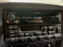 Load image into Gallery viewer, Radio  FORD F150 PICKUP 2000 - NW473996
