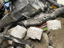 Load image into Gallery viewer, ENGINE MOTOR RX330 Highlander 04 05 06 07 3.3l - NW473844
