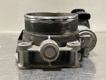 Load image into Gallery viewer, Throttle Body Cadillac SRX 2015 - NW474469
