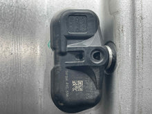 Load image into Gallery viewer, WHEEL RIM RX330 RX350 RX400H 04-09 17x6-1/2 ALLOY - NW475524
