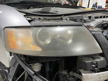 Load image into Gallery viewer, HEADLIGHT LAMP ASSEMBLY Audi A4 S4 03 04 05 06 Right - NW475136
