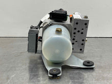 Load image into Gallery viewer, CONVERTIBLE TOP MOTOR Audi A4 S4 RS4 2003 03 2004 04 2005 05 06 07 08 09 - NW474903
