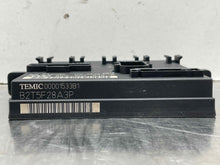 Load image into Gallery viewer, INFO DISPLAY COMMUNICATION COMPUTER Audi 2002 02 - NW474835
