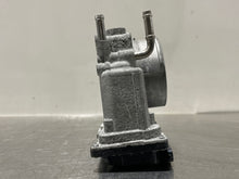 Load image into Gallery viewer, THROTTLE BODY Camry Highlander Rav 4 Avalon 05 06 - 10 - NW475429
