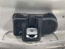 Load image into Gallery viewer, WHEEL RIM C250 C300 C350 C63 10-11 17x7-1/2 - NW475527
