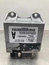 Load image into Gallery viewer, AIR BAG CONTROL MODULE COMPUTER Ford F150 Pickup 2004 04 - NW474827

