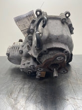 Load image into Gallery viewer, TRANSFER CASE BMW 530xi 528xi 328xi 332xi 2006 06 2007 07 2008 08 09 2010 10 - NW475422
