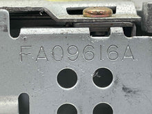Load image into Gallery viewer, Radio Subaru Legacy 2003 03 AM FM CD - NW475305
