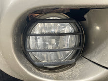 Load image into Gallery viewer, Fog light 00 01 02 03 04 05 06 Right - NW475044
