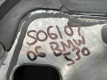 Load image into Gallery viewer, Steering Wheel  BMW 530I 2006 - NW433909

