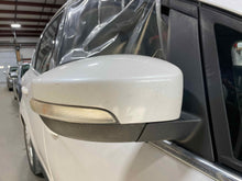 Load image into Gallery viewer, Side View Door Mirror Buick C-MAX 2013 - NW475686
