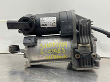 Load image into Gallery viewer, AIR RIDE COMPRESSOR CL550 CL600 CL63 CL65 S350 S400 S450 07-14 - NW475600
