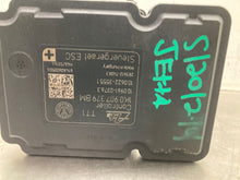 Load image into Gallery viewer, ABS ANTI-LOCK BRAKE PUMP Golf Golf GTI Jetta Passat 13 14 - NW477307

